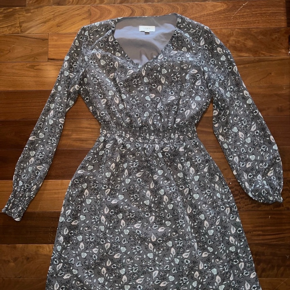 Elegant Gray Floral Dress